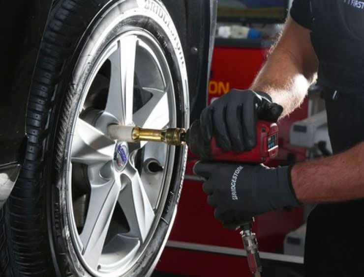 Cambio pneumatici invernali: come fare? 