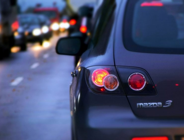 Guida notturna - retro vettura