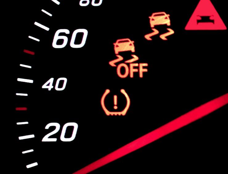 spia de pneumatici sul cruscotto