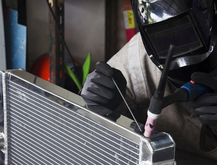 saldatura di un radiatore