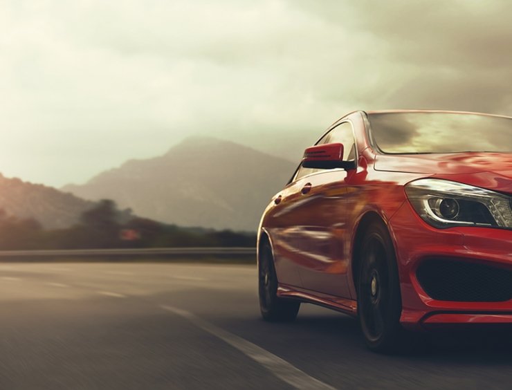 Auto con trazione in movimento